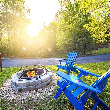Love Me Tender Studio Cabin Sevierville Bilik gambar
