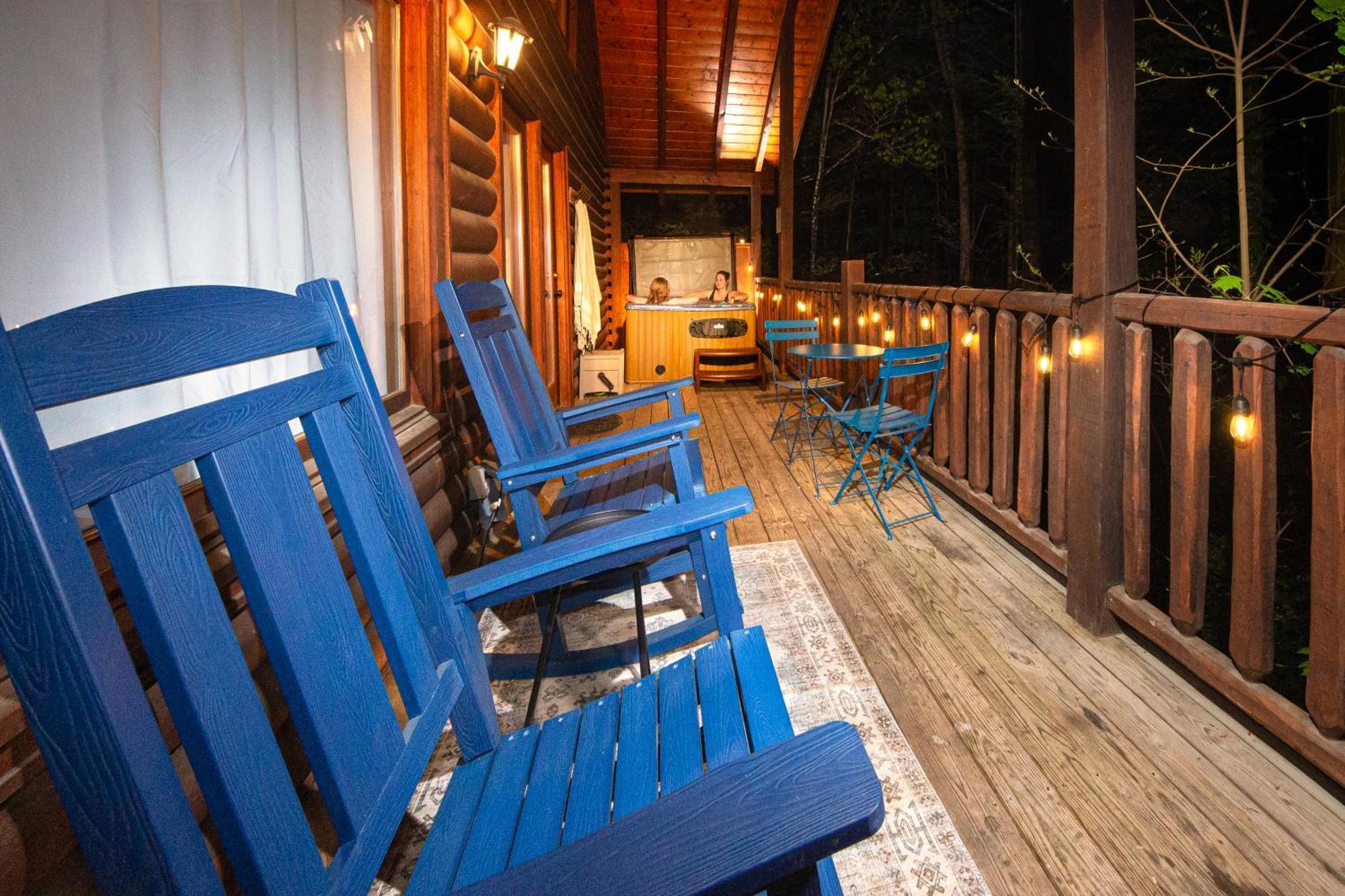 Love Me Tender Studio Cabin Sevierville Bilik gambar